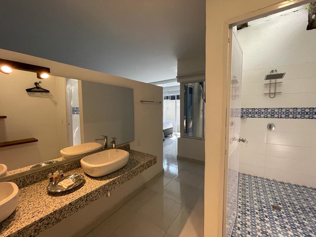 Casa Azul beachfront mansion in Castillogrande Full Photo 15